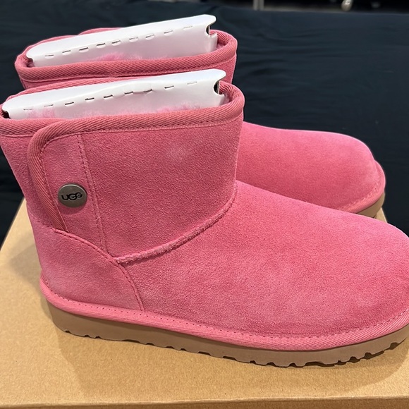 Big kids pink Jona Ugg boot- size 3 new! - Picture 3 of 7